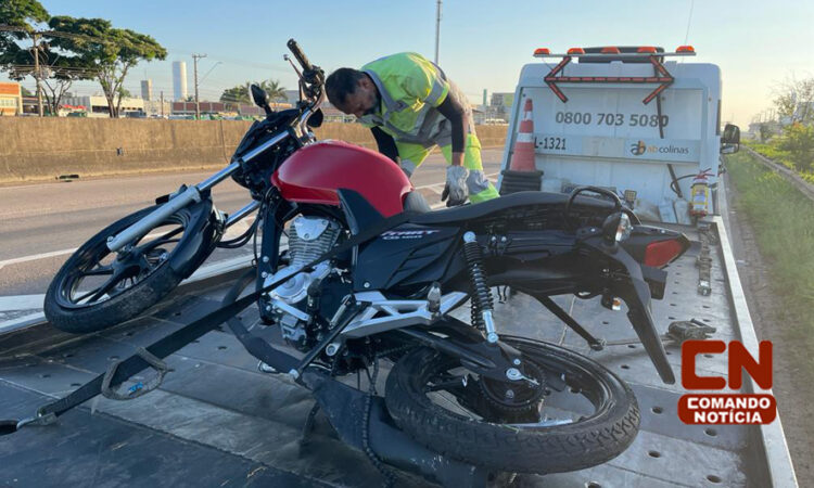 Indaiatuba Caminhão passa por cima de moto após motociclista e carona