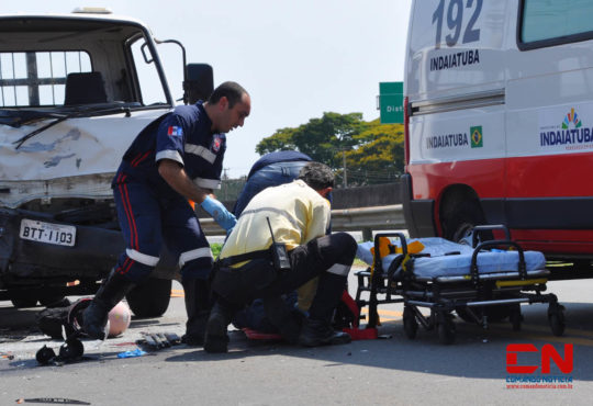 Acidente moto caminhão sp 7510