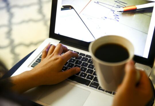 Teletrabalho, home office ou trabalho remoto.