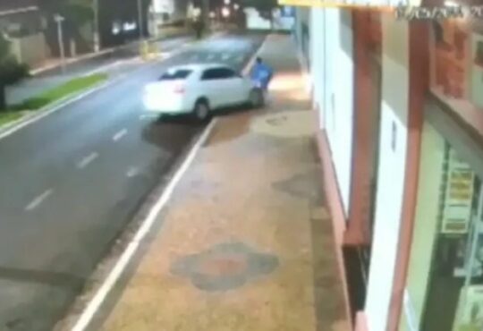 595f9d27 2a6d 4b51 a56b 031eacb94f08