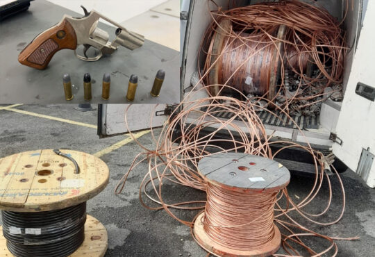 Furto de fios e porte