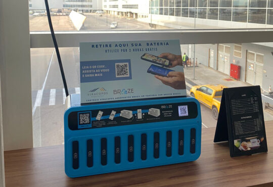 Carregador celular aeroporto