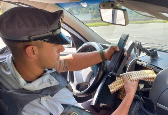 27ff2a3d 778b 4b04 8356 fc7de2d60364