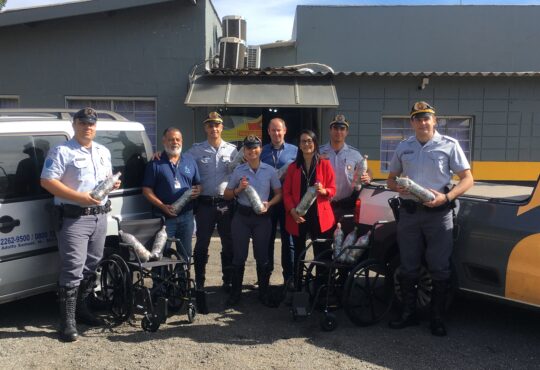 As cadeiras de rodas doadas pela ab colinas vão auxiliar policiai militares portadores de necessidades especiais de todo o estado (1)