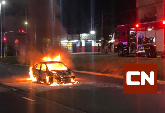 Fogo em carro 1