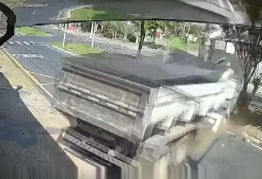 8f0b5fda 49e4 45b9 a48d 24b947dd0b63