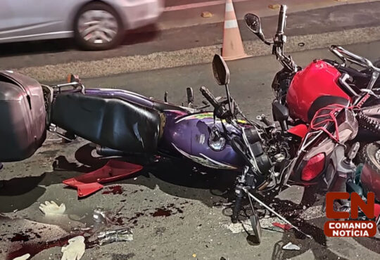 Colisão frontal duas motos itaici