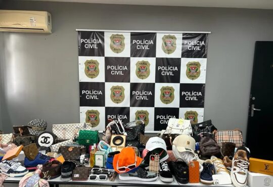 Roupas falsificadas pc