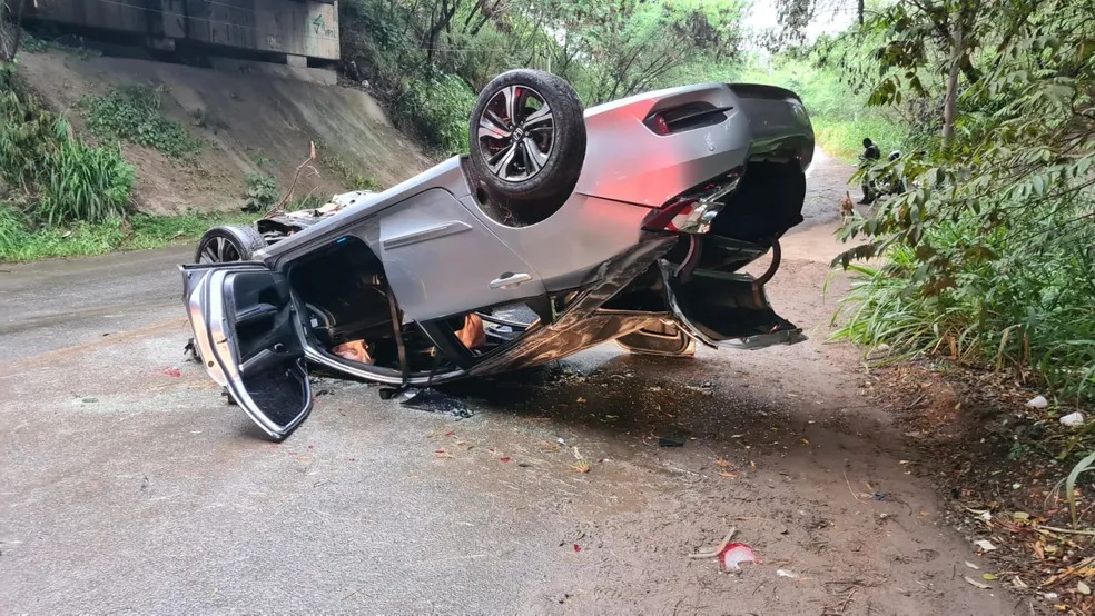 Motorista Embriagado Capota Carro E Passageiros Ficam Feridos Na Rodovia Dos Bandeirantes Em