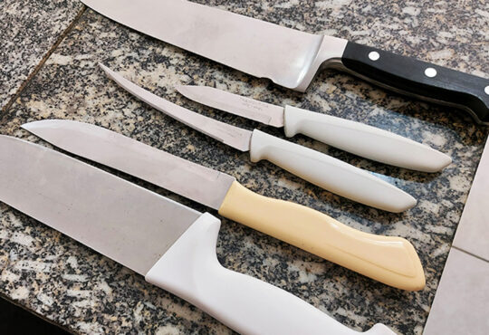 Facas escola em salto