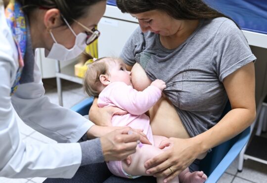 Foto thiana perusso hospital pequeno príncipe leite materno