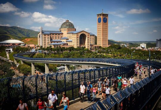 Aparecida (sp) santuário de aparecida. foto: ken chu/secretaria turismo sp