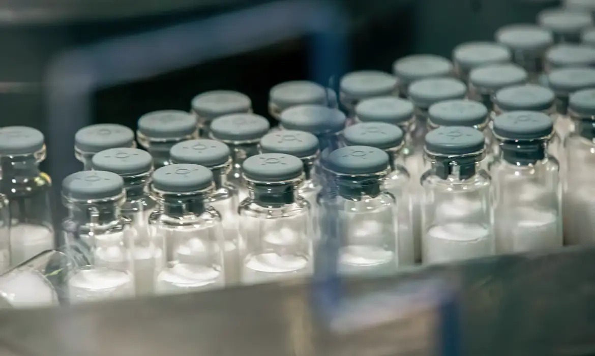 URGENTE: Vacina do Butantan contra a dengue pode ser APROVADA em breve! Veja os detalhes