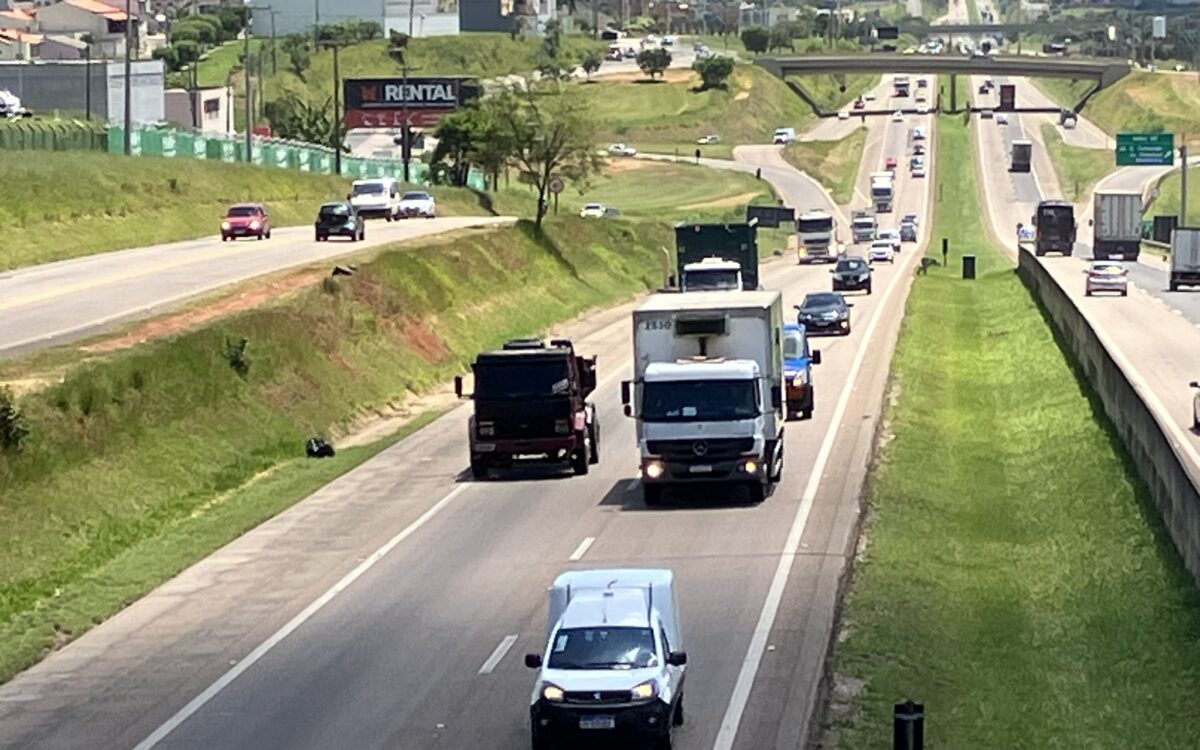 A ab colinas prevê que 379 mil veículos trafeguem nas rodovias que administra durante o feriado prolongado da páscoa (3)