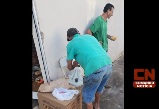 João gesto cata bagulho 2 cópia