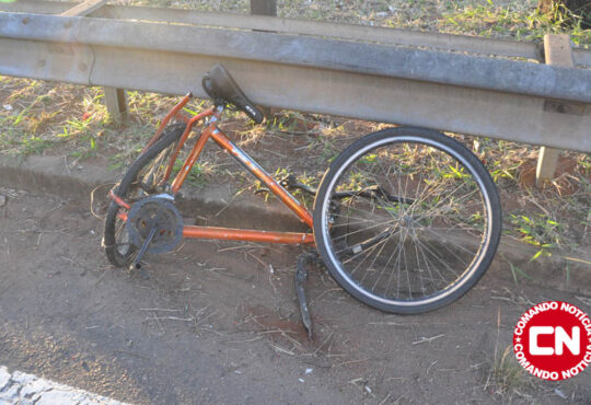 ColisÃo moto e bike rua ouro