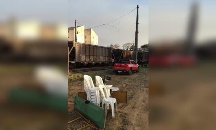 Fogo em vagão trem itu