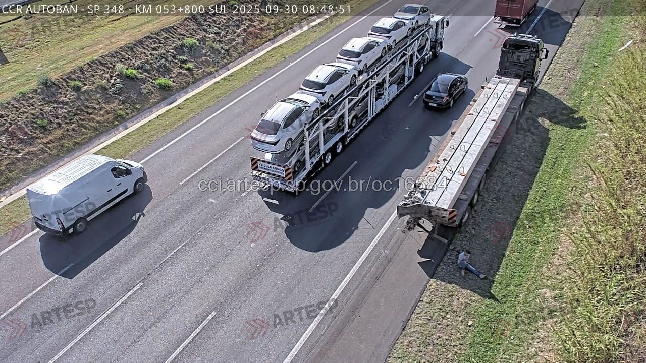 Carreta com vigas colisão bandeirantes jundiai