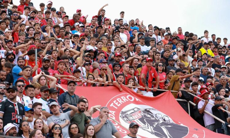 Primavera torcida