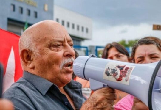 Frei chico irmão do lula