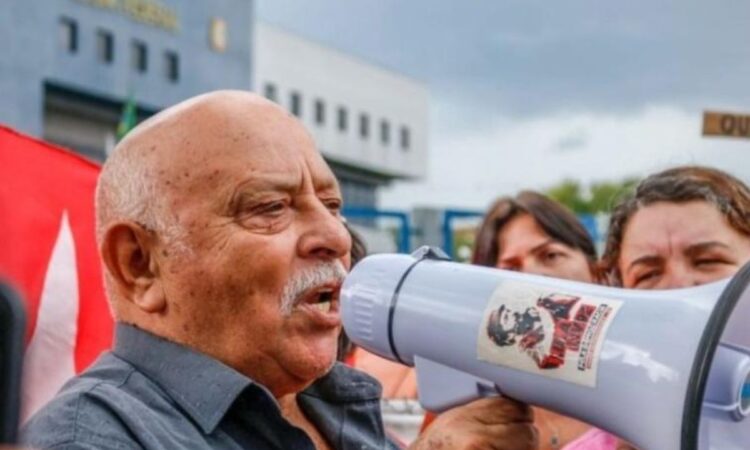 Frei chico irmão do lula
