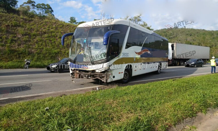 Acidente onibus araÇariguama
