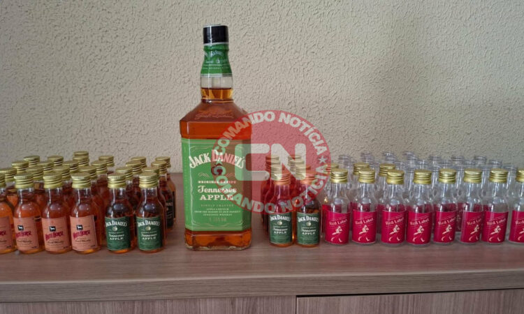 Bebidas falsificadas em salto cópia