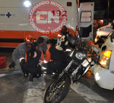 ColisÃo moto bmw e guincho 2