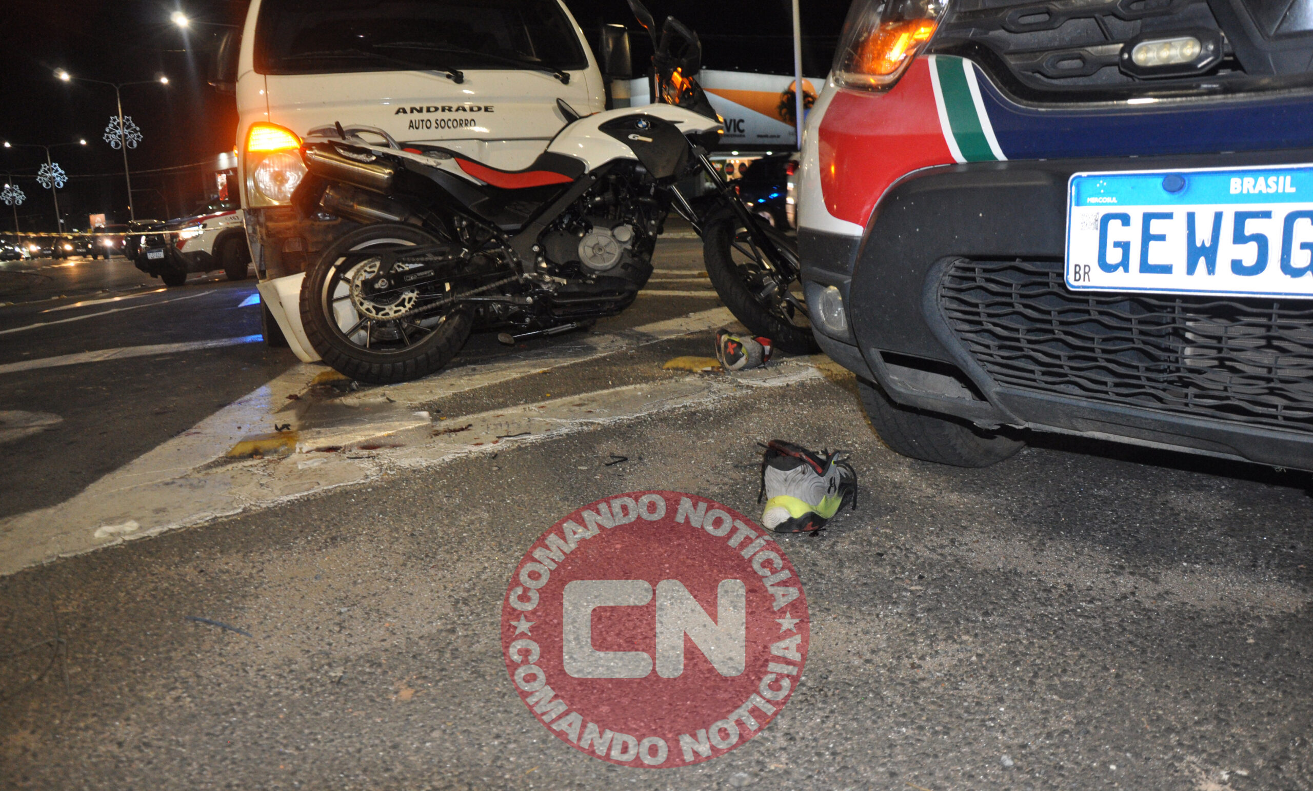 ColisÃo moto bmw e guincho 4