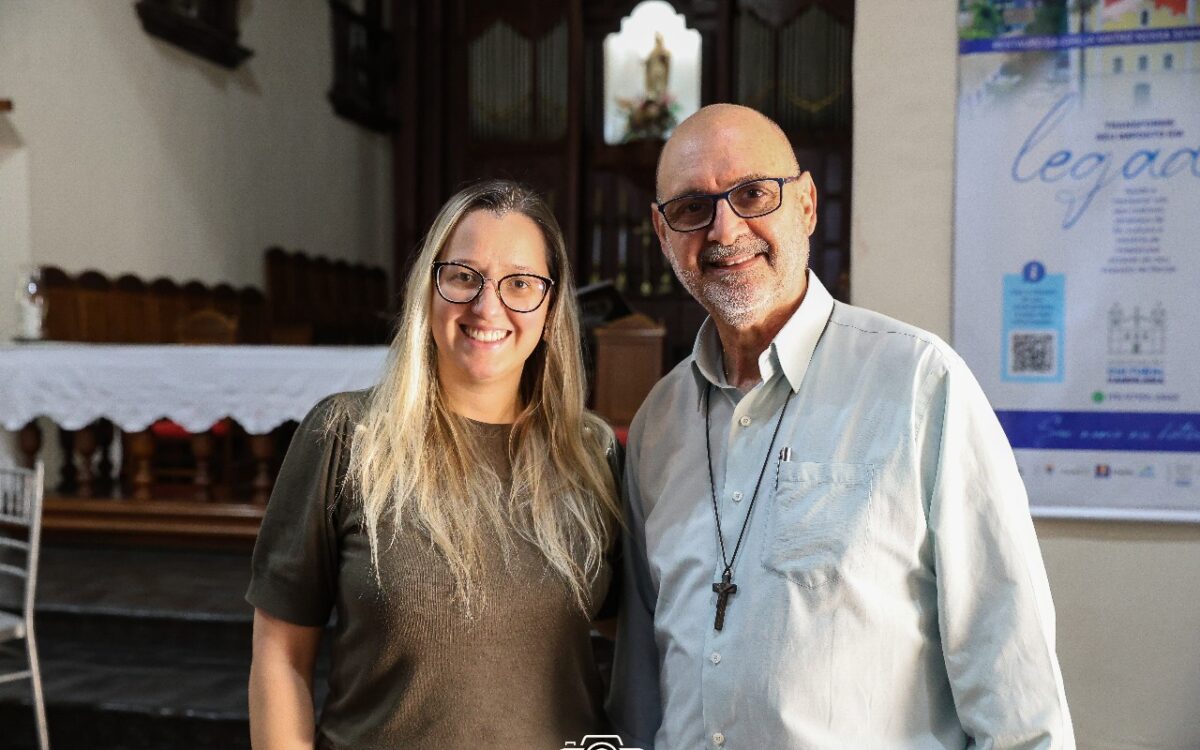 Foto padre da candelária