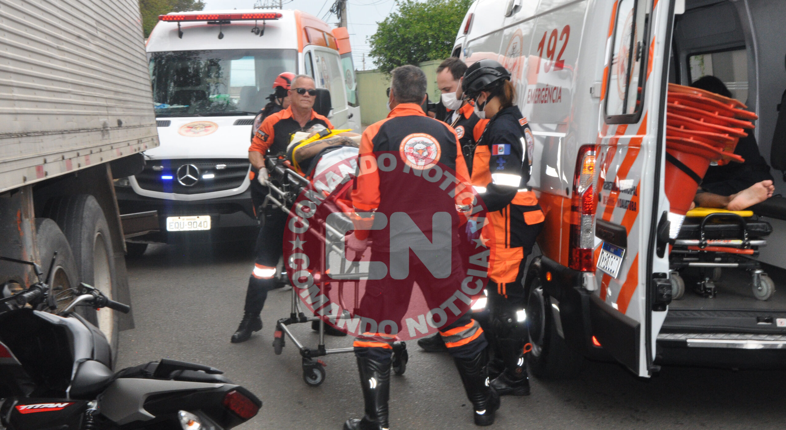 Medica natalia moto colide carreta 3