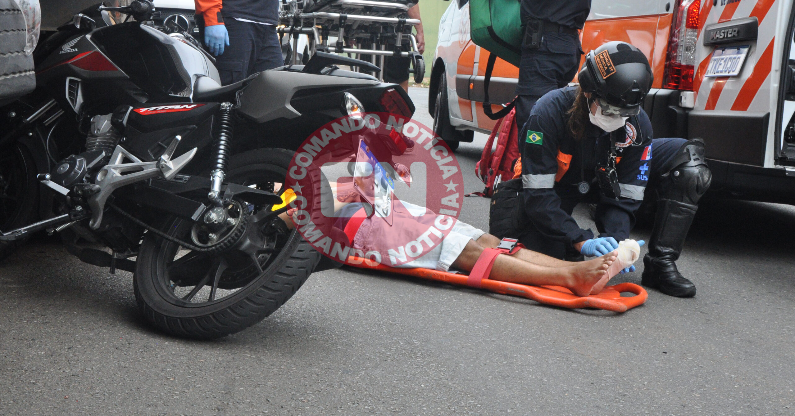 Medica natalia moto colide carreta