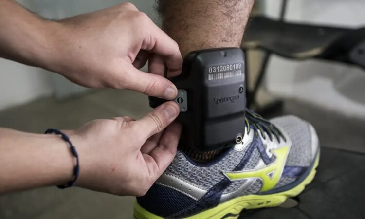 Tiago stille gov cearÀ tornozeleira