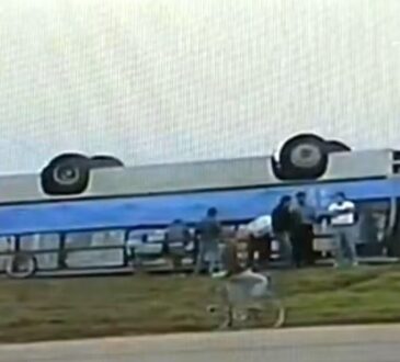 Tornado vira ônibus em itu em 1991