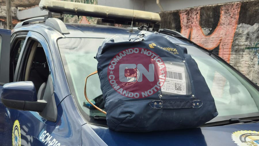 Furto carro correios em salto