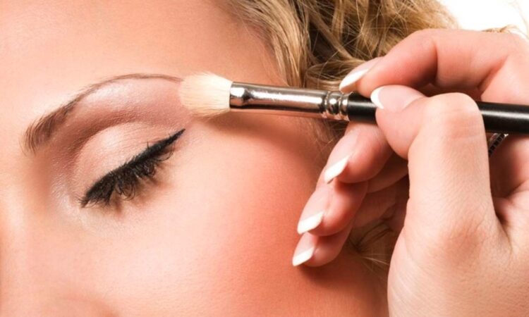 Maquiagem pÁlpebra eutròpia