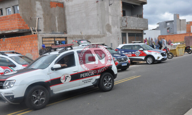 Queda de jade mata homem