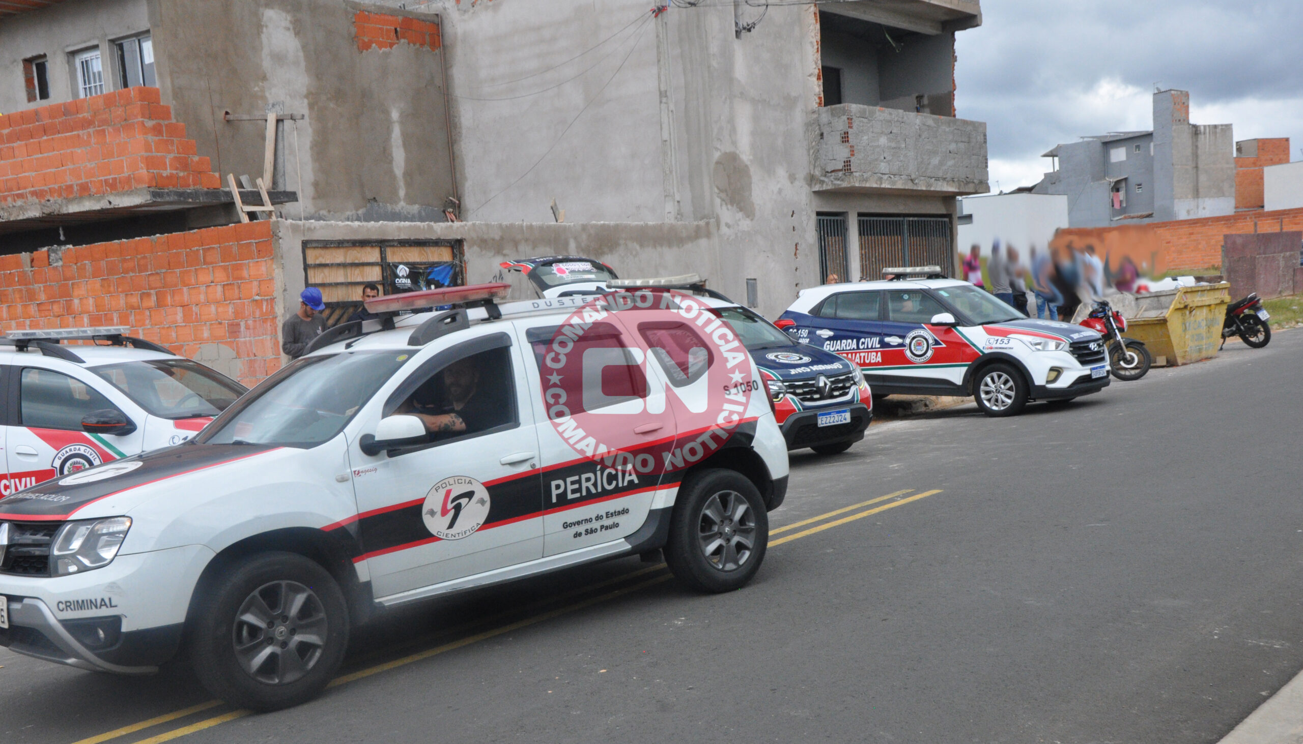 Queda de jade mata homem