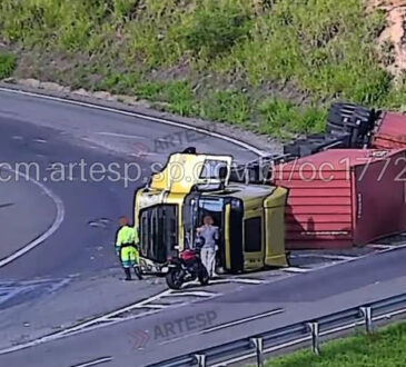 Bitrem carregado de cafe tomba d pedro cópia