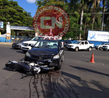 ColisÃo moto e carro rua augusto de oliveira camargo