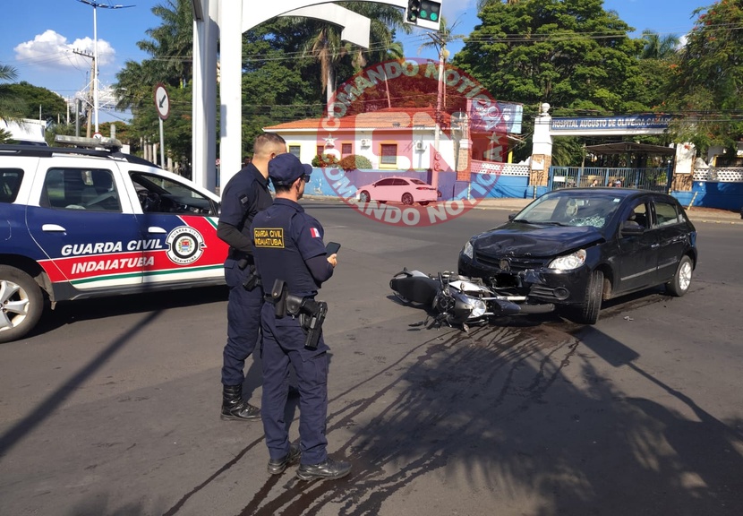 ColisÃo moto e carro rua augusto de oliveira camargo 4