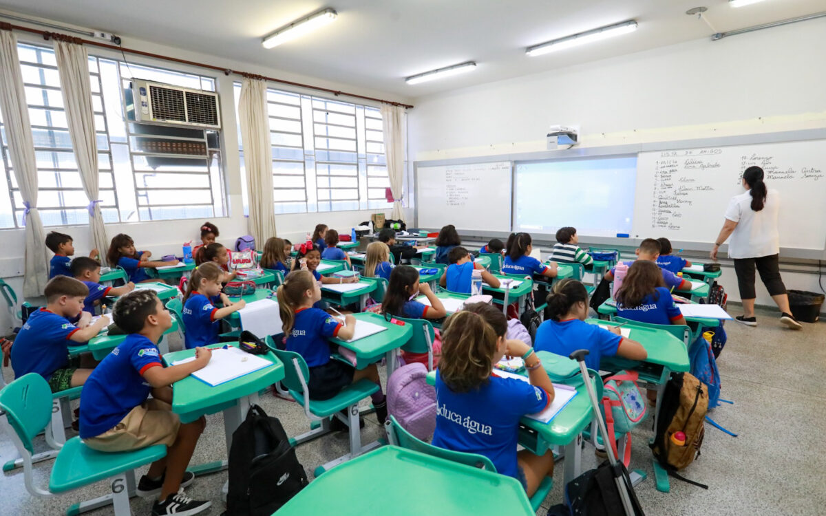 Educação indaiatuba leonardo cruz