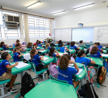 Educação indaiatuba leonardo cruz