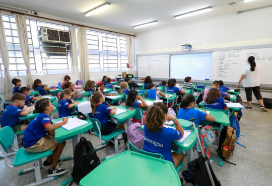 Educação indaiatuba leonardo cruz