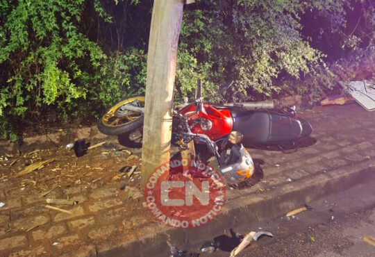Moto bate em poste na polares 2