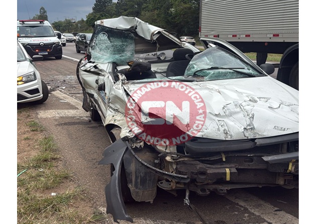 Picape bate em traseira de caminhÂo sp 75