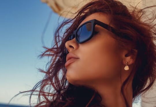 Mulher Óculos sol eutropia