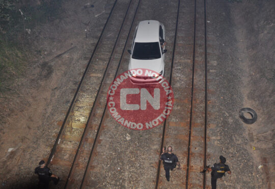 Polo linha trem itaici