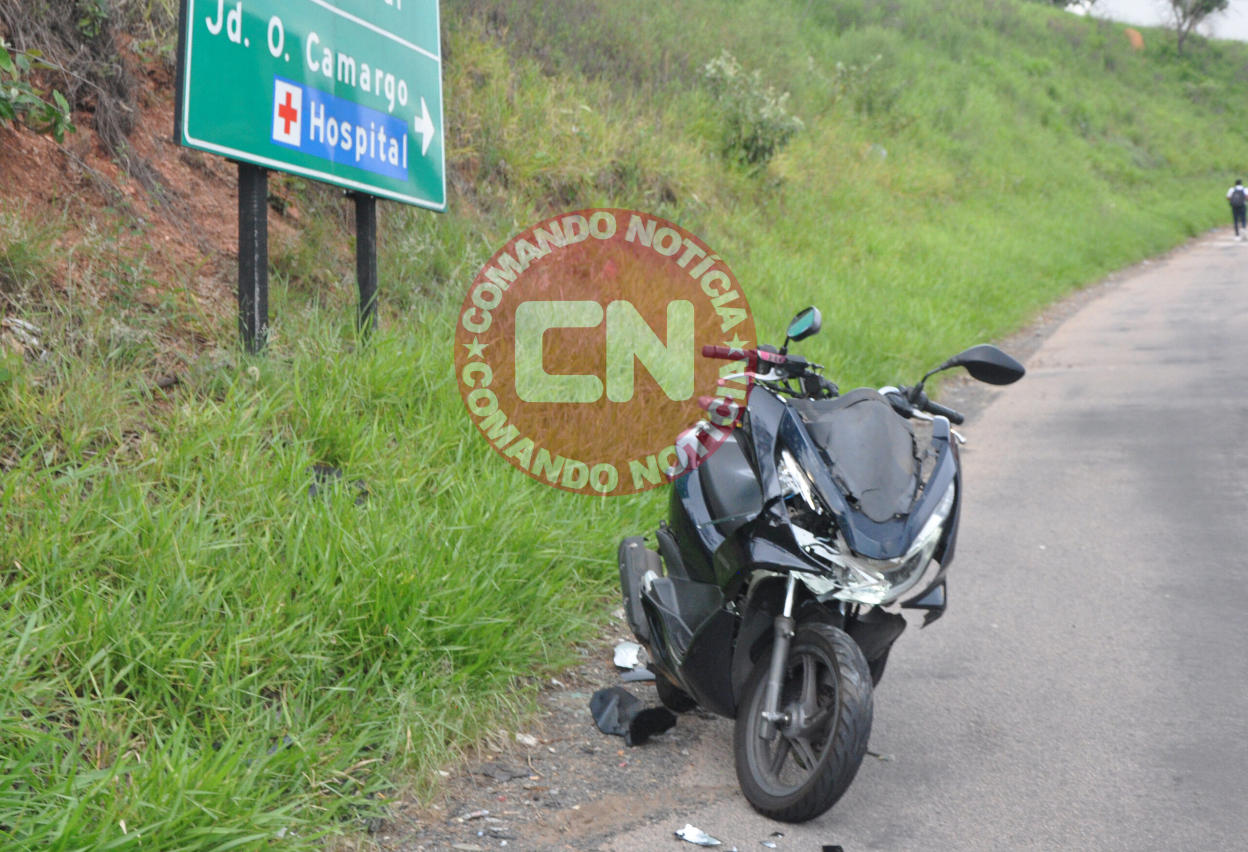 Batida carro moto trevo unilever 1