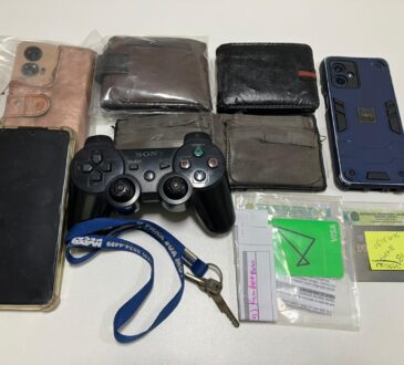 Carteiras, celulares, documentos pessoais, cartões bancários e outros objetos que foram perdidos pelos usuários e recuperados pela via colinas em 2025